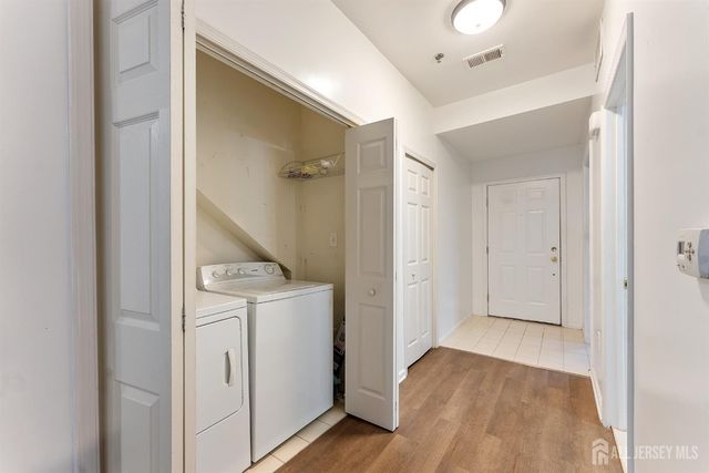 128 Remsen Avenue A, New Brunswick, NJ 08901