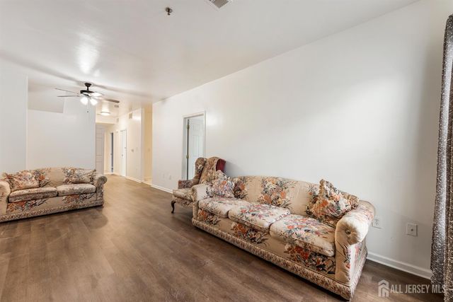 128 Remsen Avenue A, New Brunswick, NJ 08901