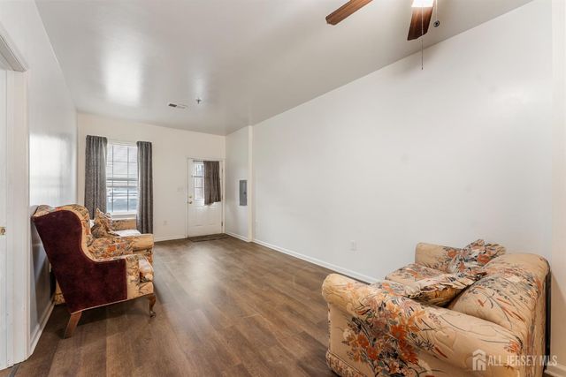 128 Remsen Avenue A, New Brunswick, NJ 08901