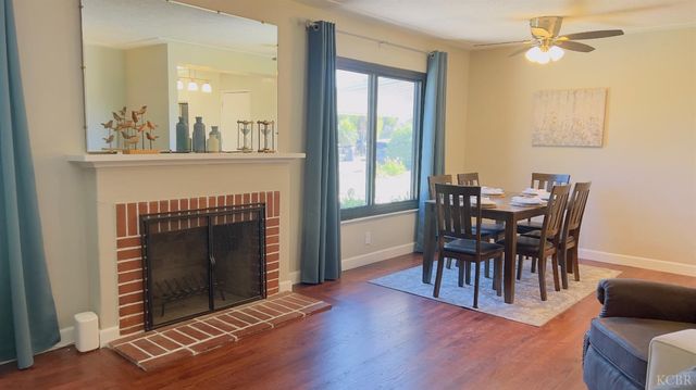 4842 E Simpson Avenue, Fresno, CA 93703