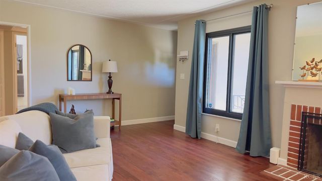 4842 E Simpson Avenue, Fresno, CA 93703