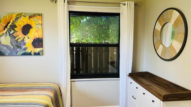 4842 E Simpson Avenue, Fresno, CA 93703