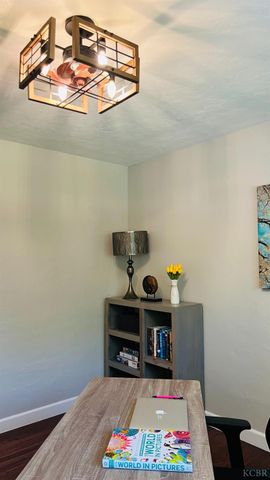 4842 E Simpson Avenue, Fresno, CA 93703