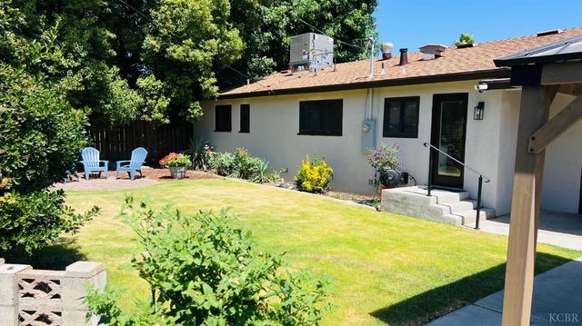 4842 E Simpson Avenue, Fresno, CA 93703