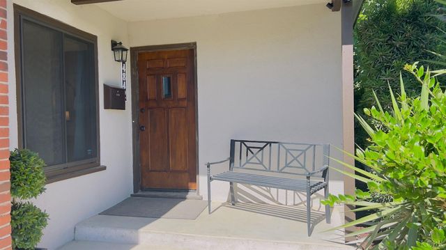 4842 E Simpson Avenue, Fresno, CA 93703