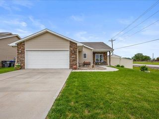 2304 S 19TH STREET Street, Council Bluffs, IA 51501