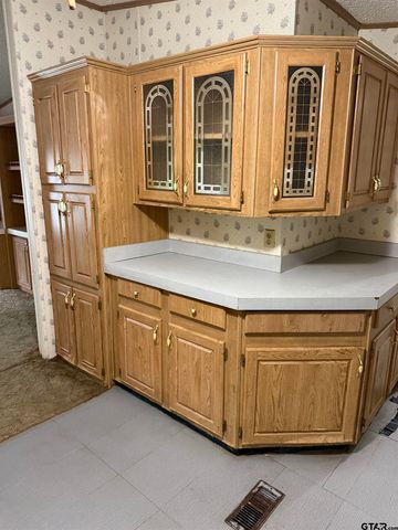 4654 Skyline Dr., Chandler, TX 75758