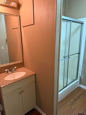 4654 Skyline Dr., Chandler, TX 75758