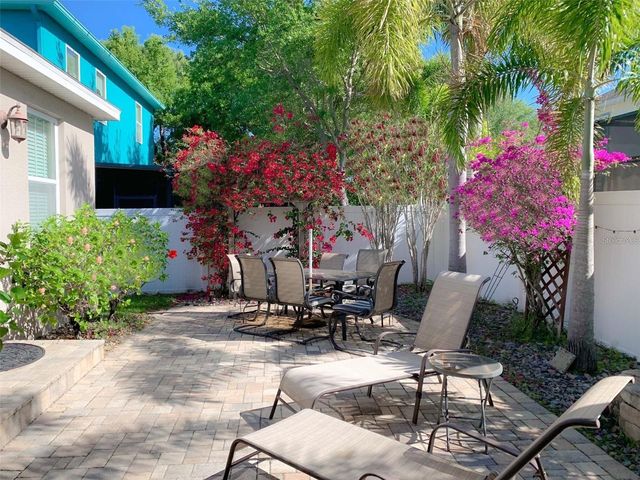 7704 S DESOTO STREET, Tampa, FL 33616