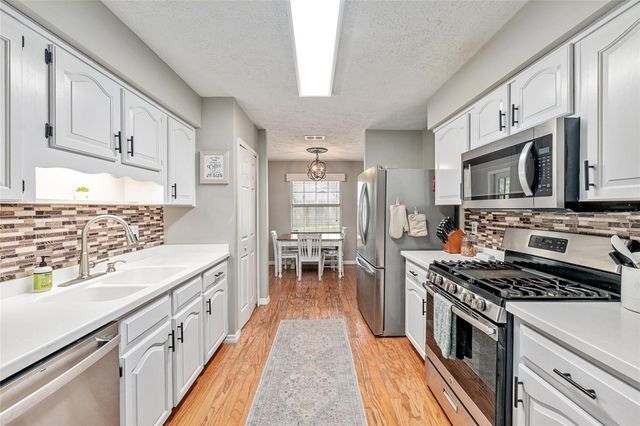 986 SE 57TH AVENUE, Ocala, FL 34480
