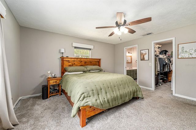 986 SE 57TH AVENUE, Ocala, FL 34480
