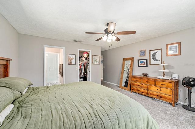 986 SE 57TH AVENUE, Ocala, FL 34480