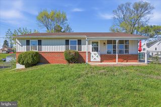 503 VICKY BULLETT ST, Martinsburg, WV 25401