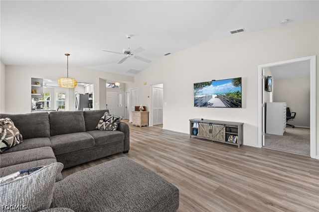 2021 Embarcadero WAY, North Fort Myers, FL 33917