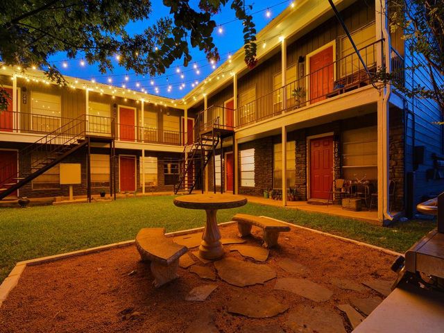 4712 Depew Ave 202, Austin, TX 78751