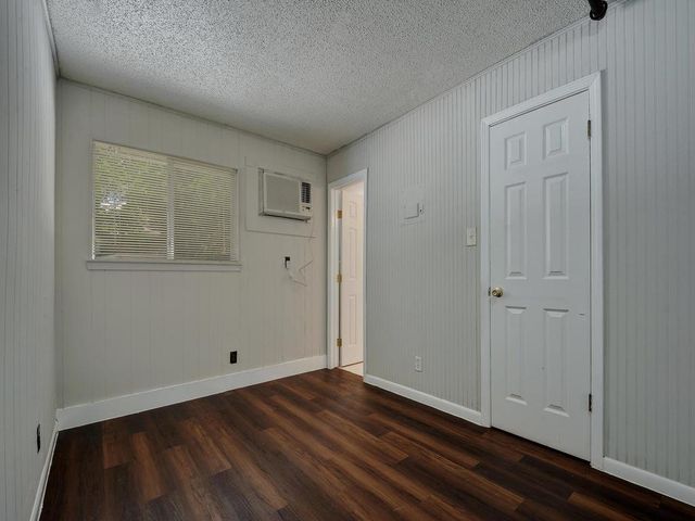 4712 Depew Ave 202, Austin, TX 78751