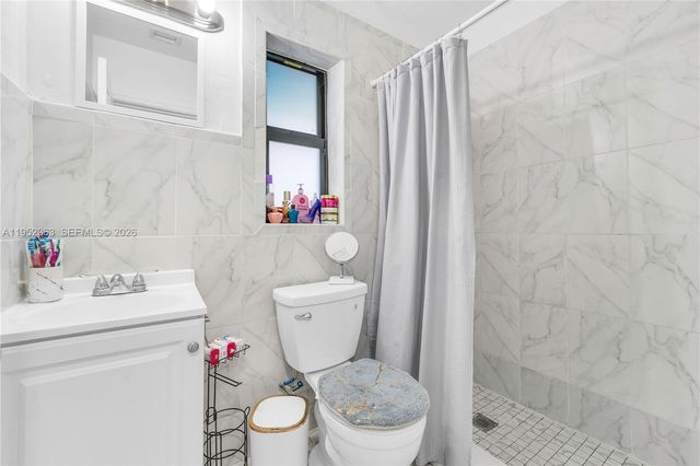 9 W 16 St 9, Hialeah, FL 33010