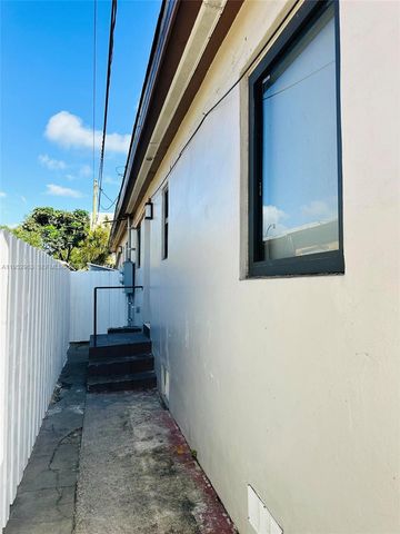 9 W 16 St 9, Hialeah, FL 33010