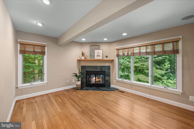 9328 GARDEN CT, Potomac, MD 20854