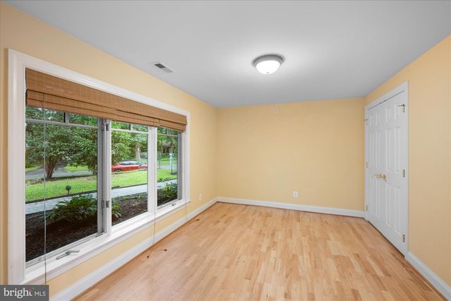 9328 GARDEN CT, Potomac, MD 20854