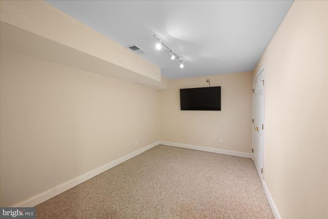 9328 GARDEN CT, Potomac, MD 20854