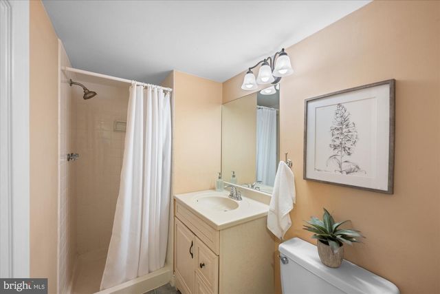 9328 GARDEN CT, Potomac, MD 20854