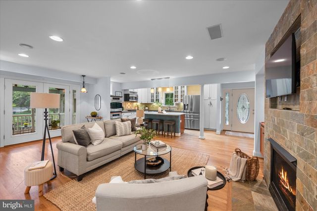 9328 GARDEN CT, Potomac, MD 20854