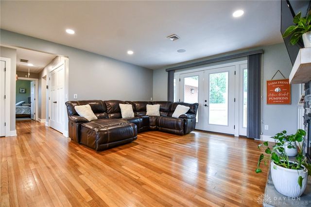 7821 Lois Circle, Miami Twp, OH 45459