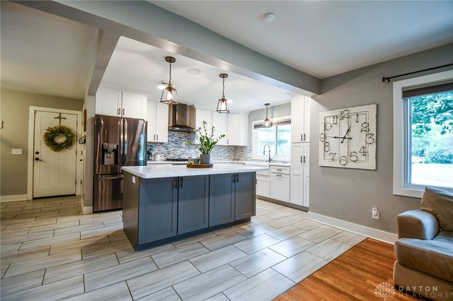 7821 Lois Circle, Miami Twp, OH 45459