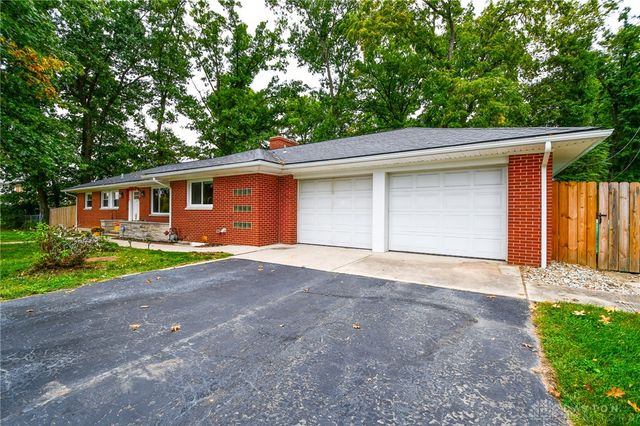 7821 Lois Circle, Miami Twp, OH 45459