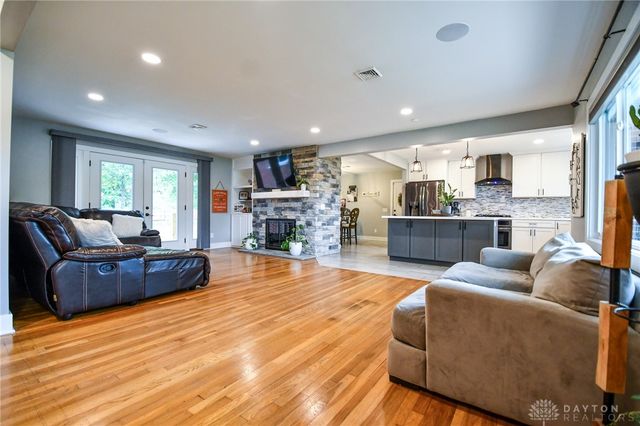 7821 Lois Circle, Miami Twp, OH 45459