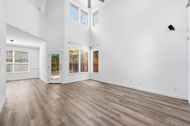 6708 Menchaca RD 4, Austin, TX 78745