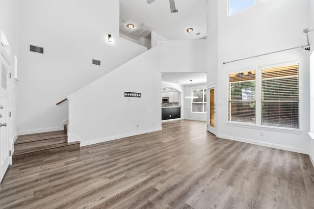 6708 Menchaca RD 4, Austin, TX 78745