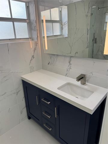 8064 W 14th Ave, Hialeah, FL 33014