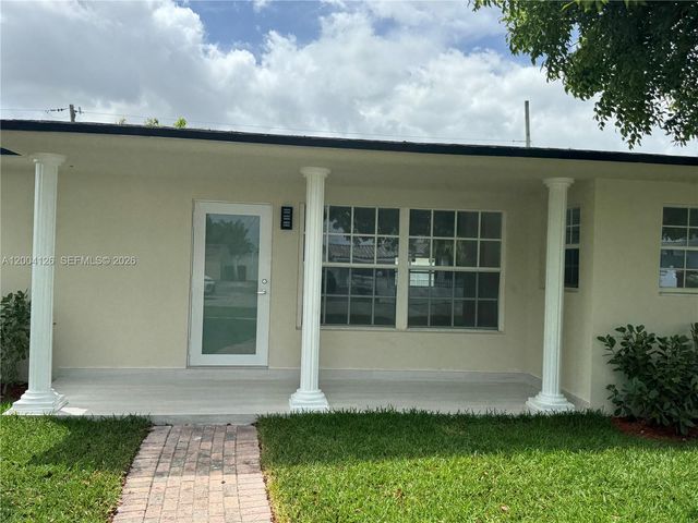 8064 W 14th Ave, Hialeah, FL 33014