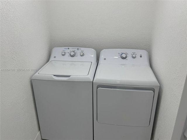 8064 W 14th Ave, Hialeah, FL 33014