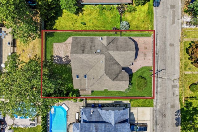 646 Compass Avenue, Beachwood, NJ 08722