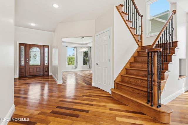 646 Compass Avenue, Beachwood, NJ 08722