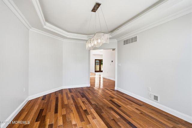 646 Compass Avenue, Beachwood, NJ 08722