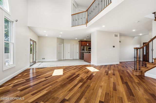 646 Compass Avenue, Beachwood, NJ 08722