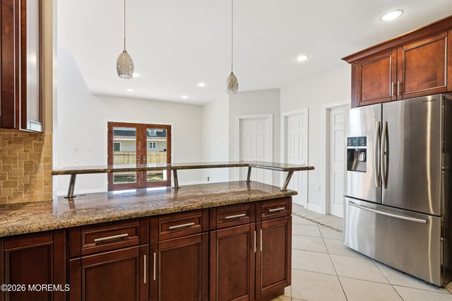 646 Compass Avenue, Beachwood, NJ 08722