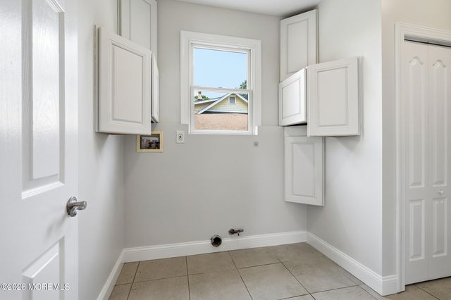 646 Compass Avenue, Beachwood, NJ 08722