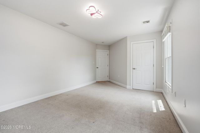 646 Compass Avenue, Beachwood, NJ 08722
