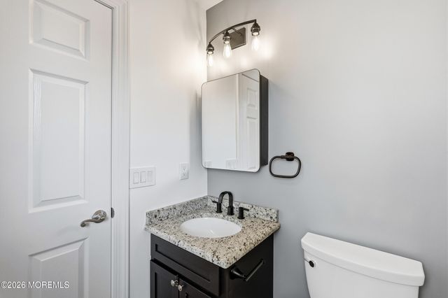 646 Compass Avenue, Beachwood, NJ 08722