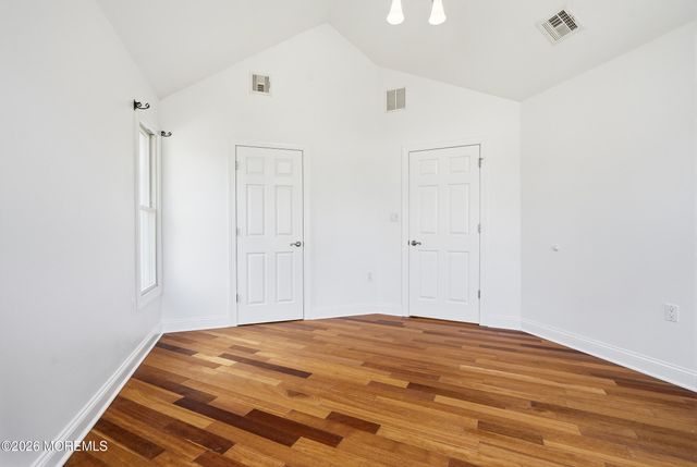 646 Compass Avenue, Beachwood, NJ 08722