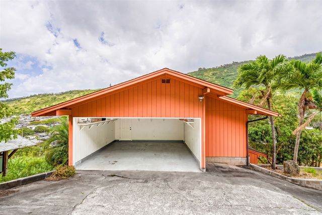 2047 10th Avenue C, Honolulu, HI 96816