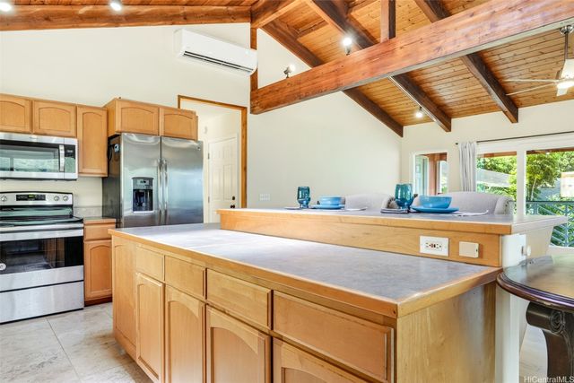 2047 10th Avenue C, Honolulu, HI 96816