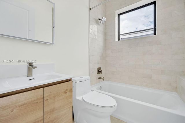 1515 SW 40th Ter, Fort Lauderdale, FL 33317