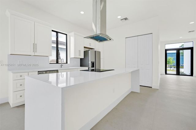 1515 SW 40th Ter, Fort Lauderdale, FL 33317