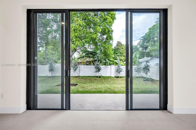 1515 SW 40th Ter, Fort Lauderdale, FL 33317